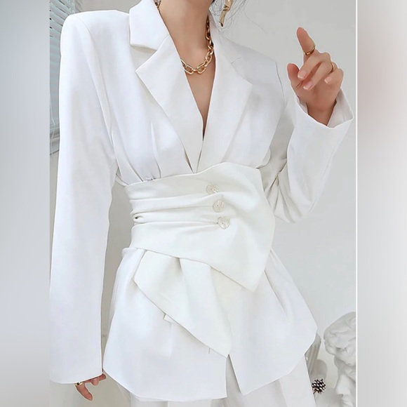 ZCRAVE MONTE Blazer w Corset Belt. Size Small. Fabulous 🤩 SALE PRICE firm! - Picture 4 of 14